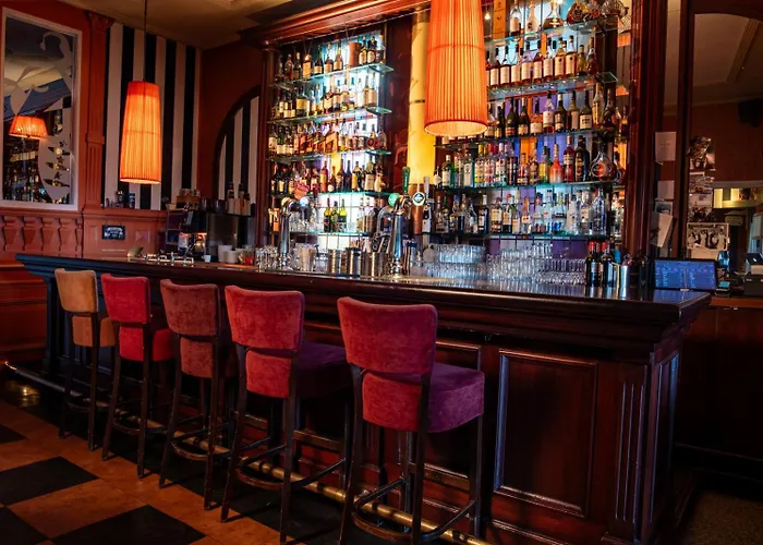 Отель Port Cleve