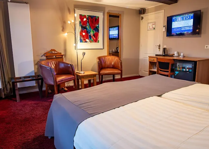 Port Cleve Энкхейзен